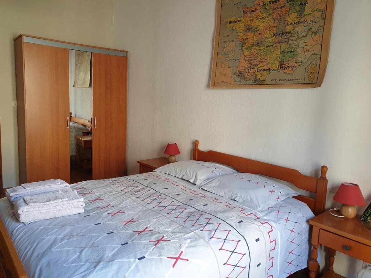 Le Logis De La Tour Lägenhet Avignon Exteriör bild