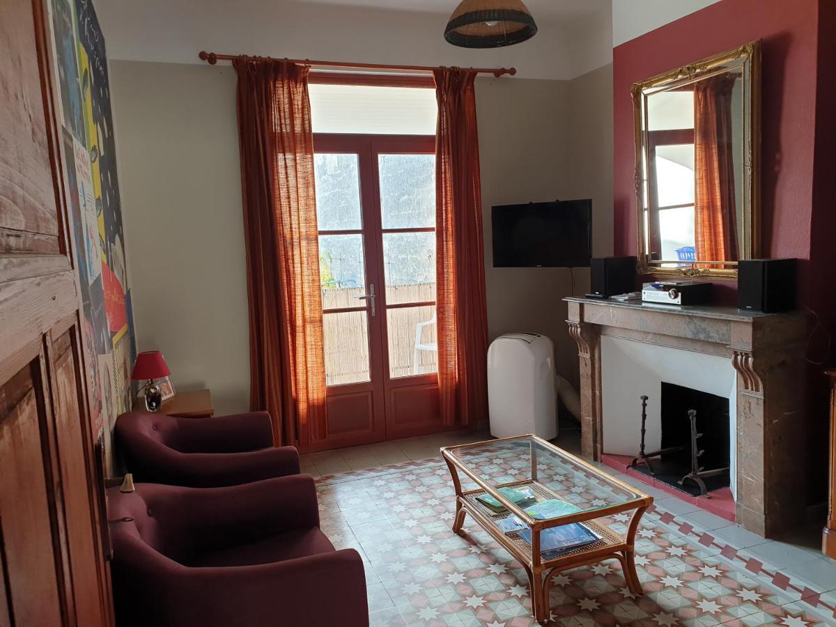 Le Logis De La Tour Lägenhet Avignon Exteriör bild